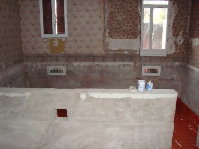 <p style='width:400px; margin-top:0px;' >.<br/></p>